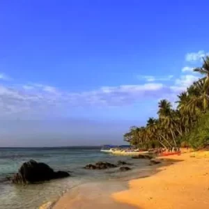 Pantai Teluk Awur: Tempat Ideal untuk Bersantai dan Menikmati Keindahan Laut